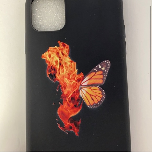 Bundle of 2 iPhone 11 phone cases (New) - Picture 4 of 9